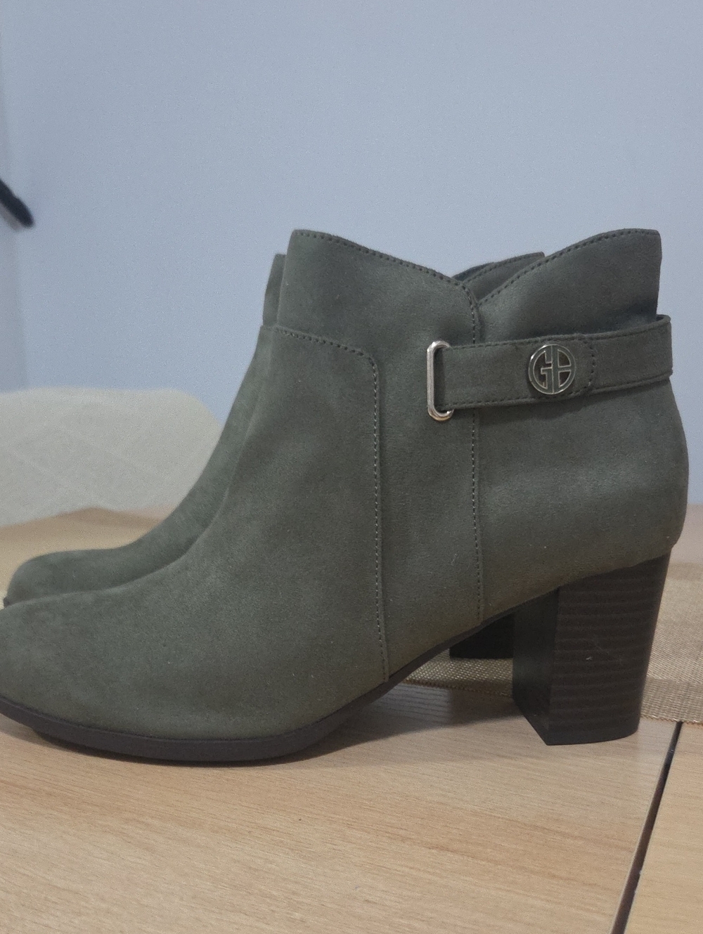 Giani Bernini Olive Green Suede Ankle Booties with Buckle